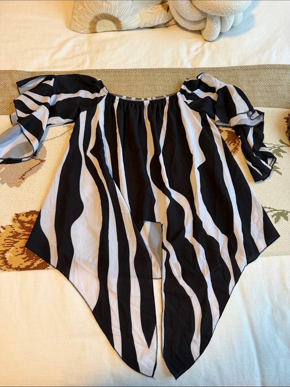 Black & White Striped Women’s Handkerchief Hem Top